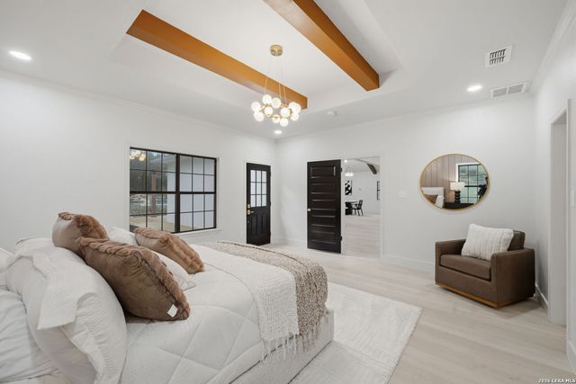 150 LAKE VIEW DR, Boerne, TX 78006