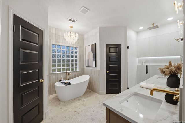 150 LAKE VIEW DR, Boerne, TX 78006