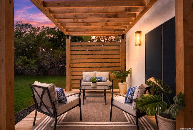 150 LAKE VIEW DR, Boerne, TX 78006