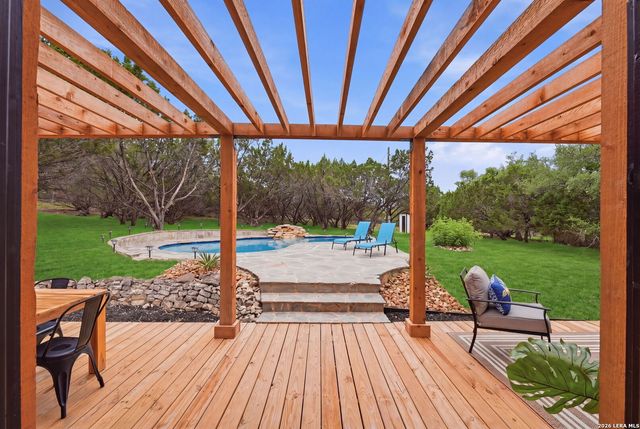 150 LAKE VIEW DR, Boerne, TX 78006