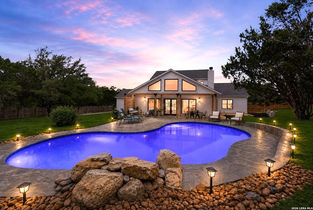 150 LAKE VIEW DR, Boerne, TX 78006