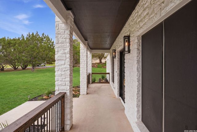 150 LAKE VIEW DR, Boerne, TX 78006