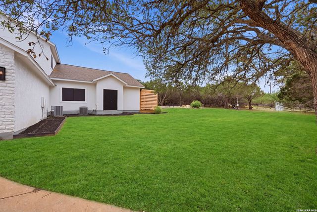 150 LAKE VIEW DR, Boerne, TX 78006