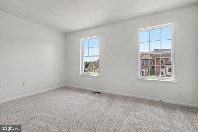 7 KINA CT, Elkton, MD 21921