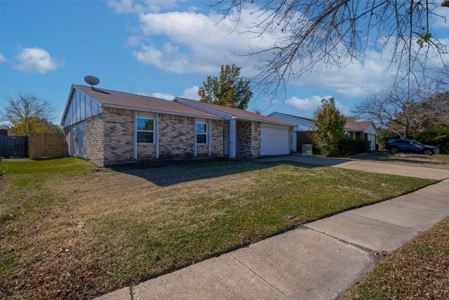 1117 Llano Trail, Grand Prairie, TX 75052