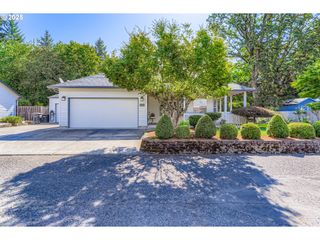 3817 Ne BROGDEN St, Hillsboro, OR 97124