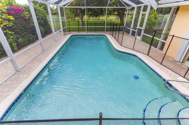 7572 Silver Woods Court, Boca Raton, FL 33433