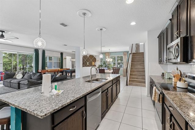 9001 SUNSHINE RIDGE LOOP, Kissimmee, FL 34747