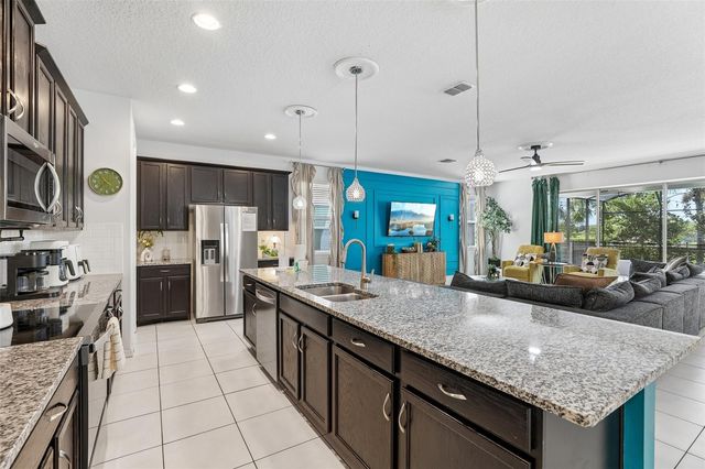 9001 SUNSHINE RIDGE LOOP, Kissimmee, FL 34747