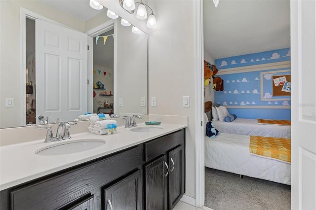 9001 SUNSHINE RIDGE LOOP, Kissimmee, FL 34747