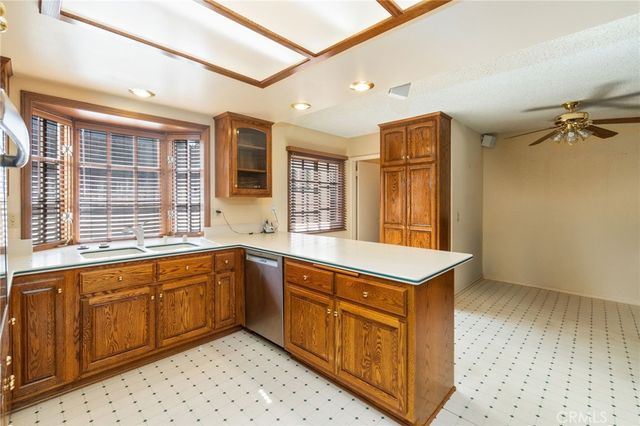 19341 Willowbrook, Yorba Linda, CA 92886