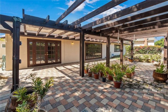 19341 Willowbrook, Yorba Linda, CA 92886