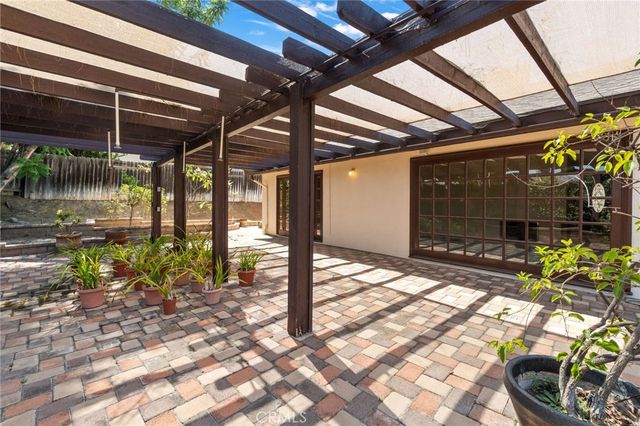 19341 Willowbrook, Yorba Linda, CA 92886