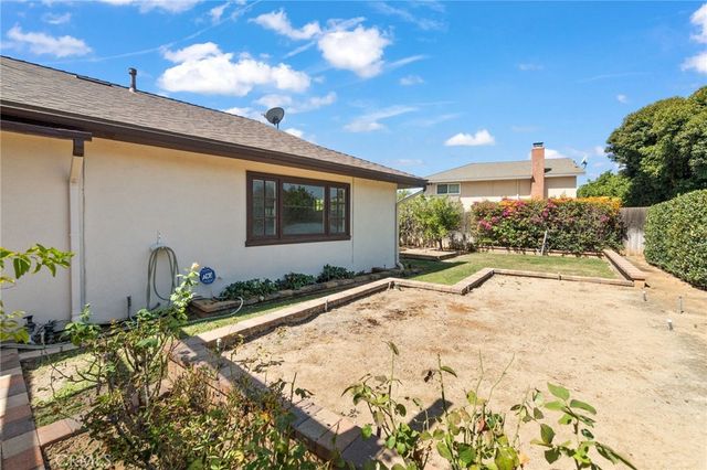 19341 Willowbrook, Yorba Linda, CA 92886
