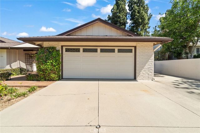 19341 Willowbrook, Yorba Linda, CA 92886