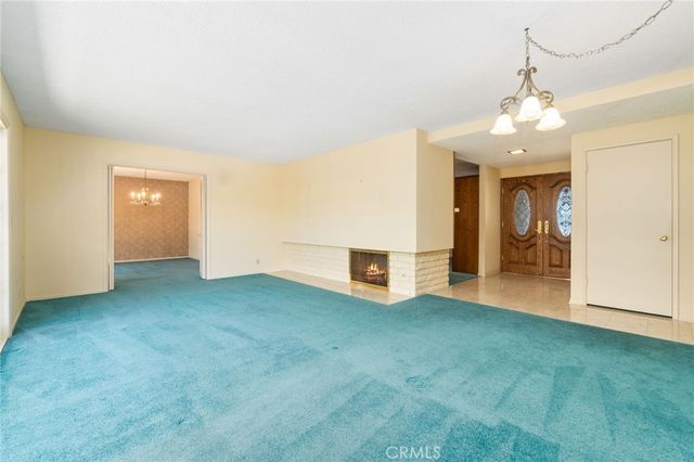 19341 Willowbrook, Yorba Linda, CA 92886