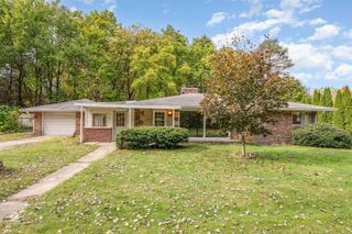 1374 E Moore Road, Saginaw, MI 48601