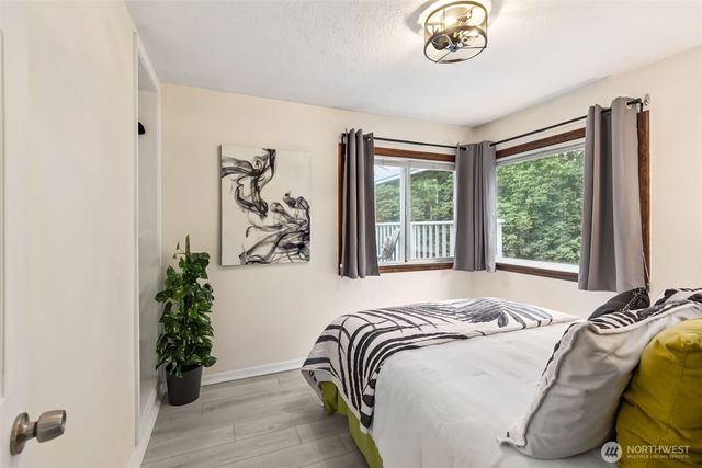 1347 N Pear Street NE, Olympia, WA 98506