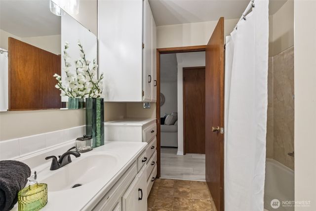 1347 N Pear Street NE, Olympia, WA 98506