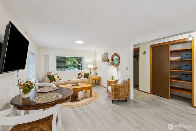 1347 N Pear Street NE, Olympia, WA 98506