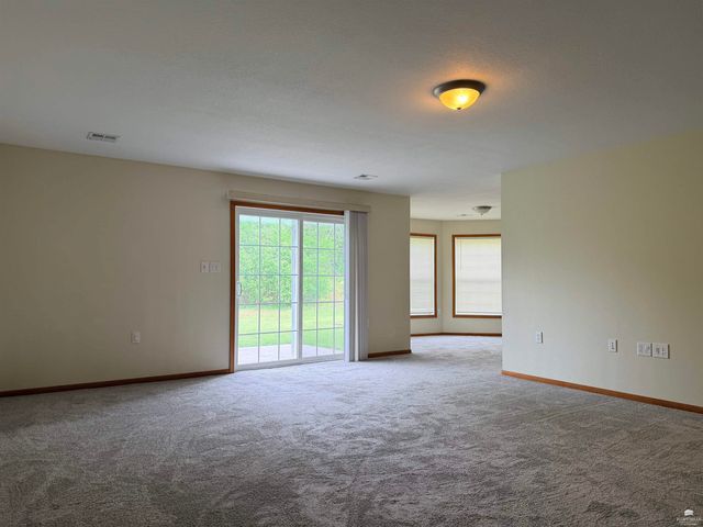 516 Harland Drive, Manhattan, KS 66503