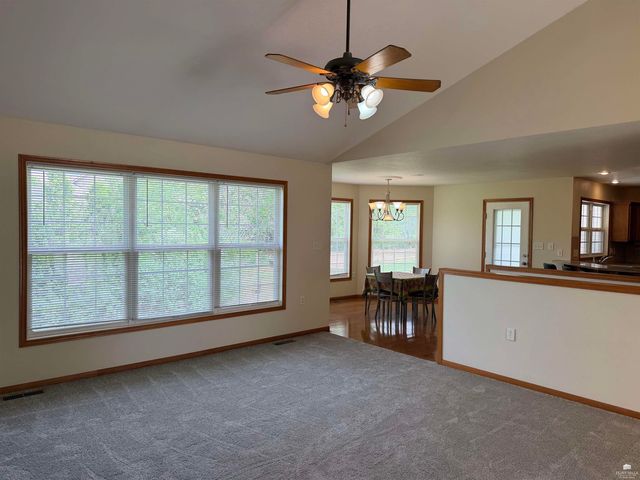 516 Harland Drive, Manhattan, KS 66503