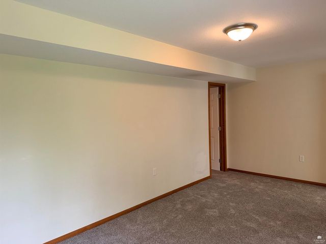 516 Harland Drive, Manhattan, KS 66503