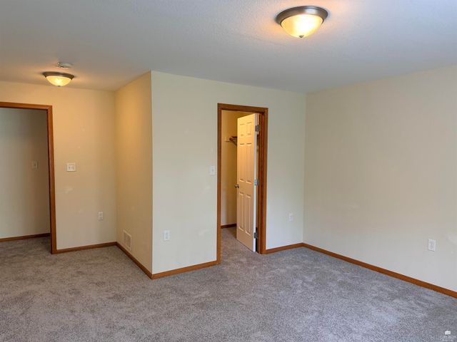 516 Harland Drive, Manhattan, KS 66503