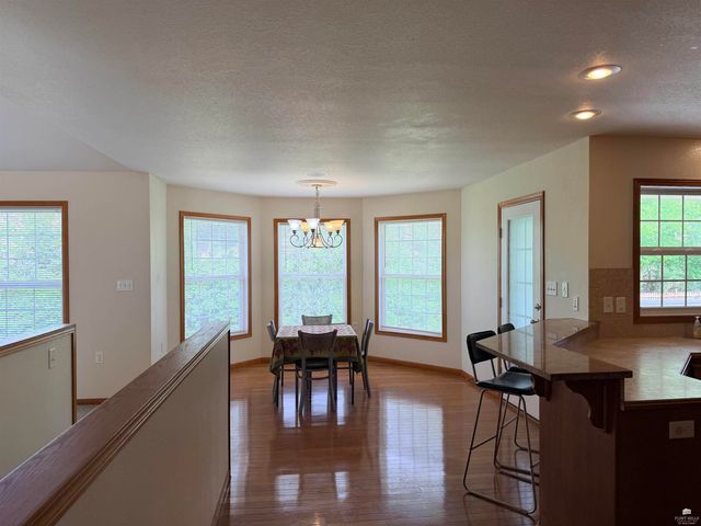 516 Harland Drive, Manhattan, KS 66503
