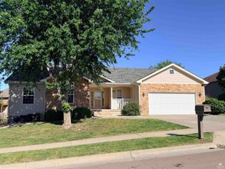 516 Harland Drive, Manhattan, KS 66503