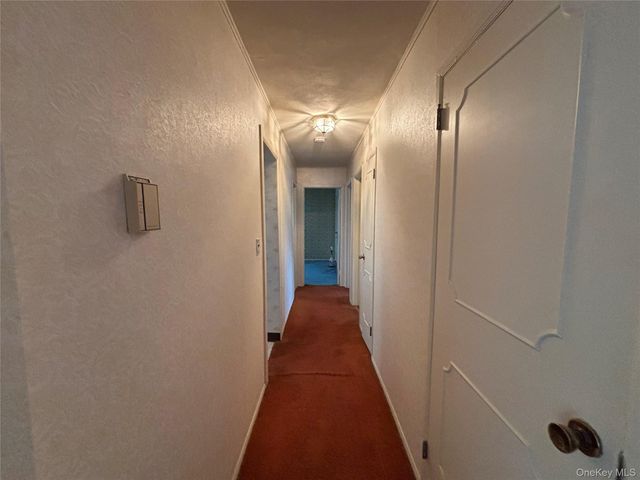 660 Hewlett Street, Franklin Square, NY 11010