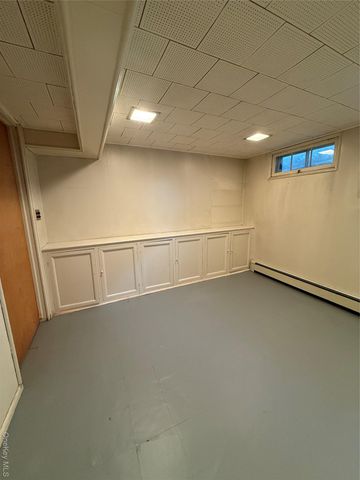 660 Hewlett Street, Franklin Square, NY 11010