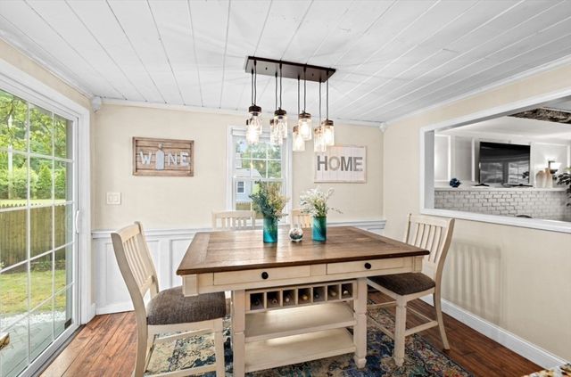 36 Mayflower St, Kingston, MA 02364