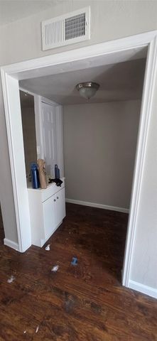 10219 S Gessner Road, Houston, TX 77071