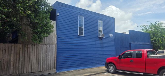 10219 S Gessner Road, Houston, TX 77071