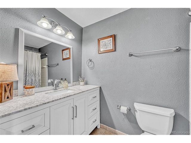 2220 E Geddes Ave F, Centennial, CO 80122