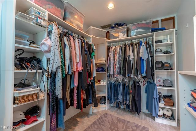 2711 S Cleveland Massillon Road, Norton, OH 44203