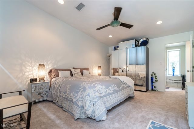 2711 S Cleveland Massillon Road, Norton, OH 44203