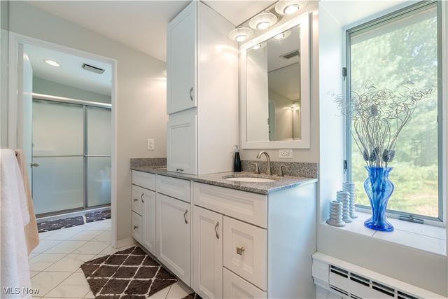 2711 S Cleveland Massillon Road, Norton, OH 44203