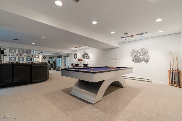 2711 S Cleveland Massillon Road, Norton, OH 44203