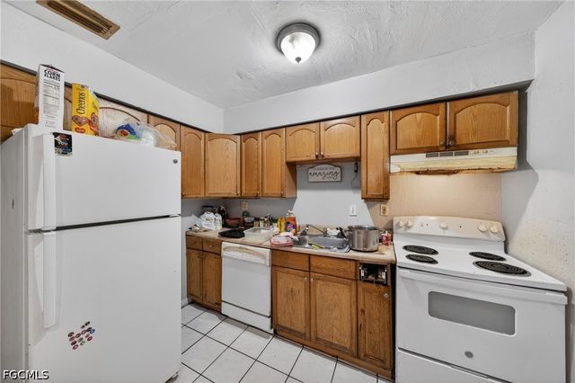1904 Fountain ST, Fort Myers, FL 33916