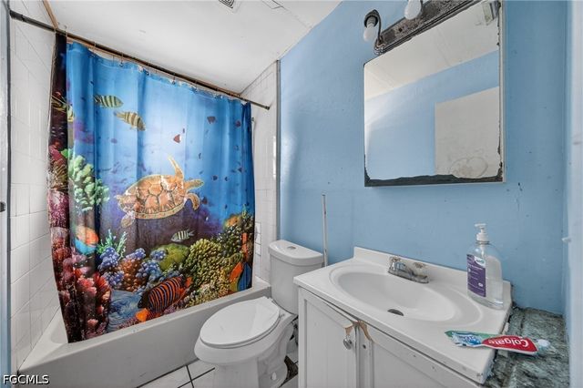 1904 Fountain ST, Fort Myers, FL 33916