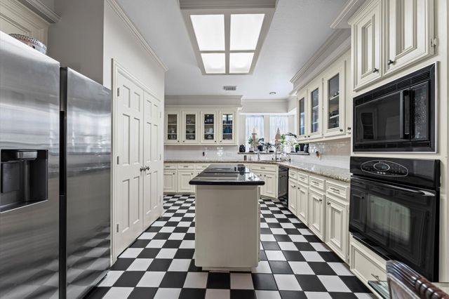 3122 Mission Grove Drive, Houston, TX 77068