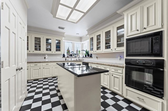 3122 Mission Grove Drive, Houston, TX 77068