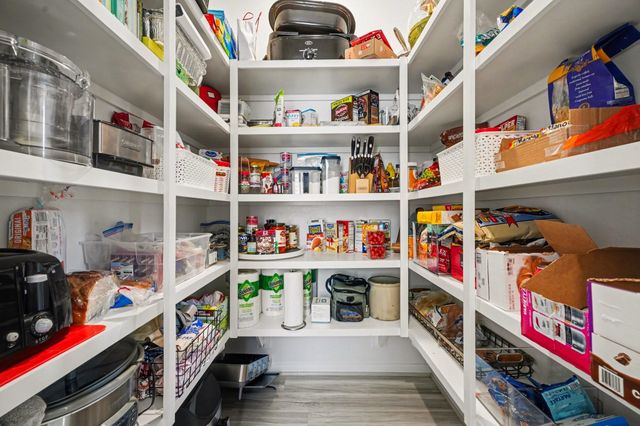 4917 Harbor Brooks Lane, League City, TX 77573