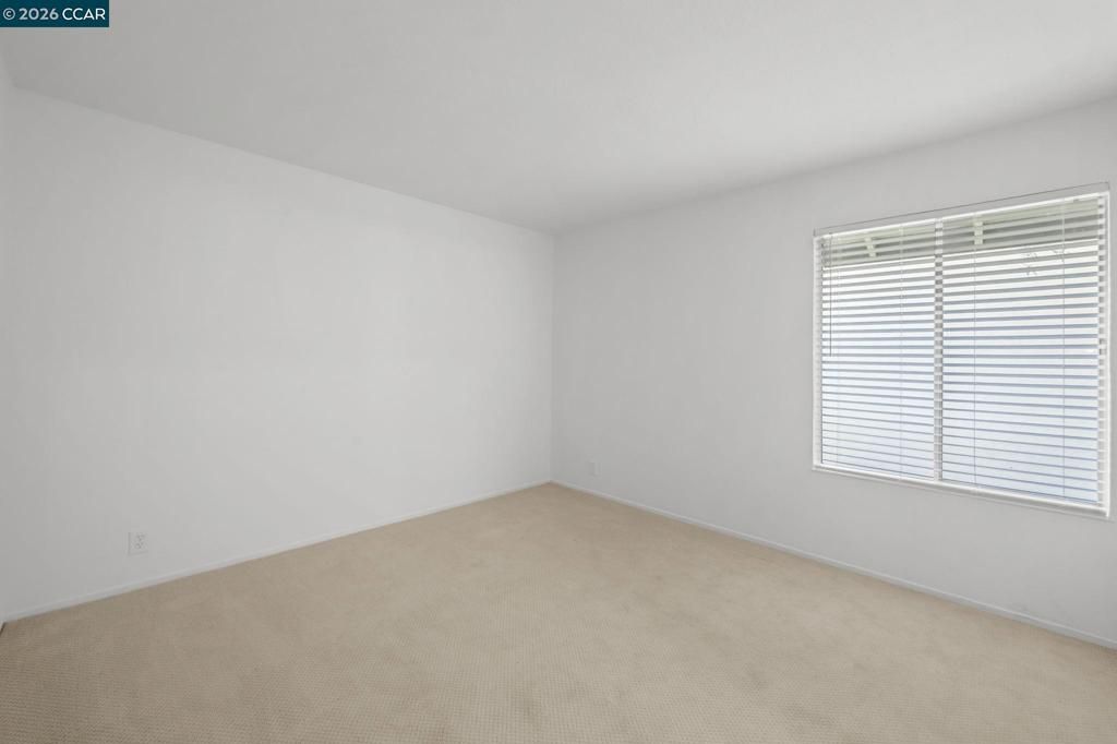 Image 15 of property listing at 2562 Walnut Blvd 68, Walnut Creek, CA 94596
