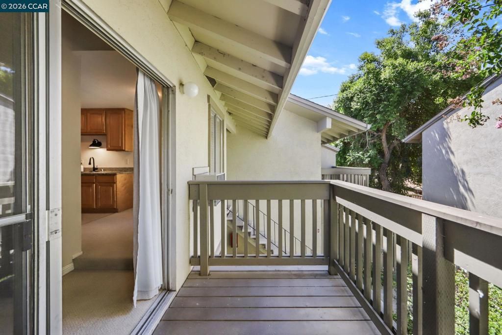 Image 21 of property listing at 2562 Walnut Blvd 68, Walnut Creek, CA 94596