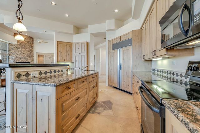 14880 N Sonora Vista Canyon Place, Marana, AZ 85658