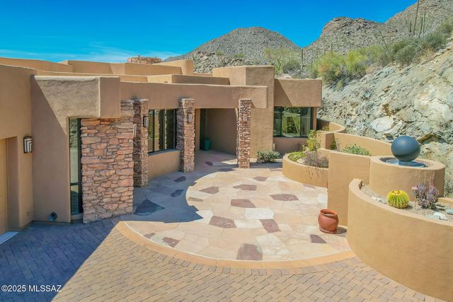 14880 N Sonora Vista Canyon Place, Marana, AZ 85658