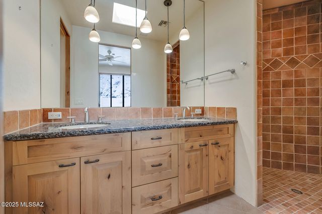 14880 N Sonora Vista Canyon Place, Marana, AZ 85658